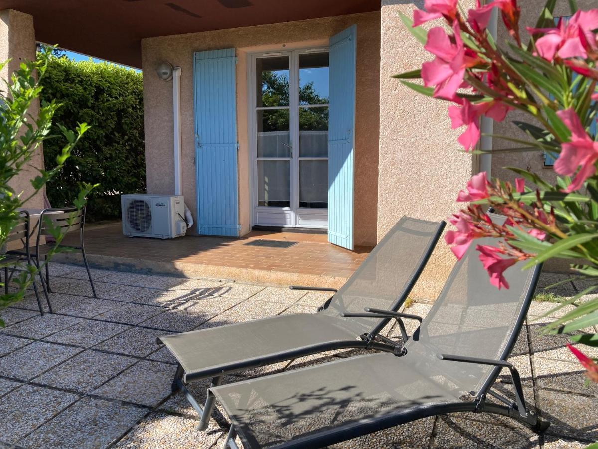 T2 Classe 2* Calme Au Coeur Du Village Provencale Gréoux-les-Bains Εξωτερικό φωτογραφία
