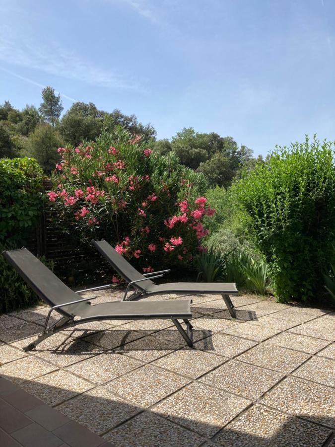 T2 Classe 2* Calme Au Coeur Du Village Provencale Gréoux-les-Bains Εξωτερικό φωτογραφία