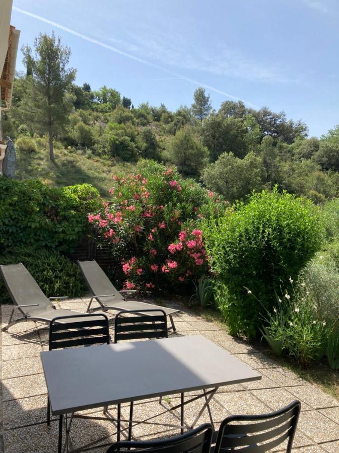 T2 Classe 2* Calme Au Coeur Du Village Provencale Gréoux-les-Bains Εξωτερικό φωτογραφία